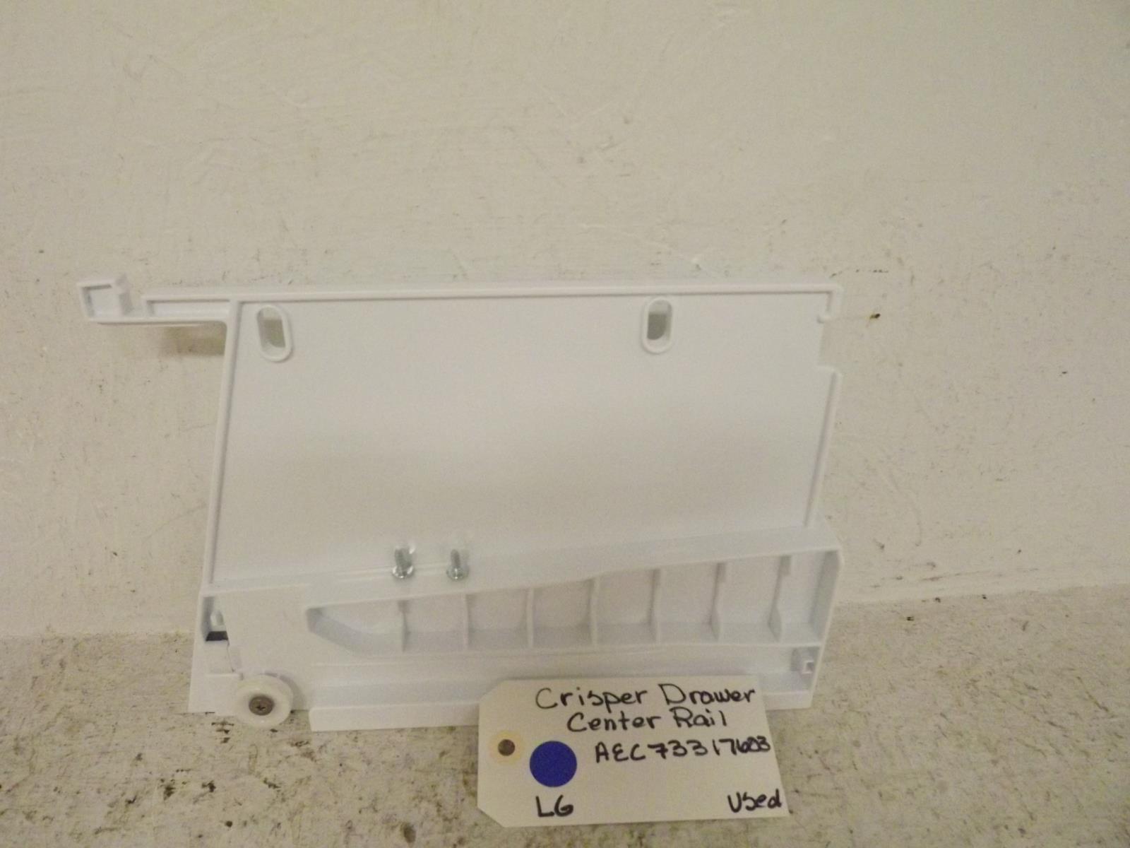 LG Refrigerator AEC73317603 Crisper Drawer Center Rail Used LG Refrigerator AEC73317603 Crisper Drawer Center Rail Used